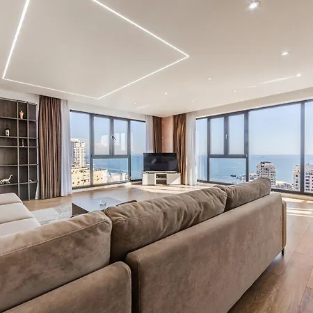 The Crown Seaview By Ps
